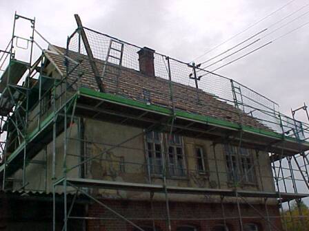 Lattung auf der Stra&szlig;enseite (Gr&ouml;&szlig;e ca. 25 kB)