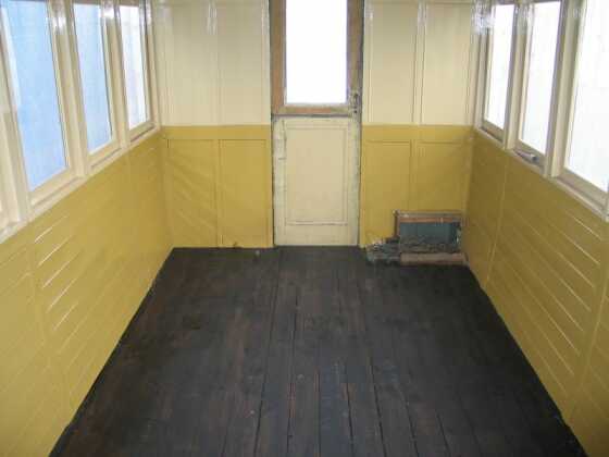 Fu&szlig;boden im 1. Abteil (Gr&ouml;&szlig;e ca. 20 kB)