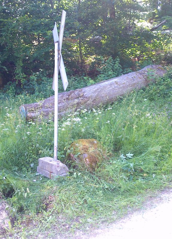 Andreaskreuz (Größ 166 kb)