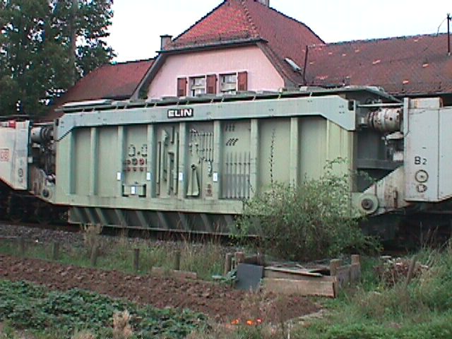 {short description of image}