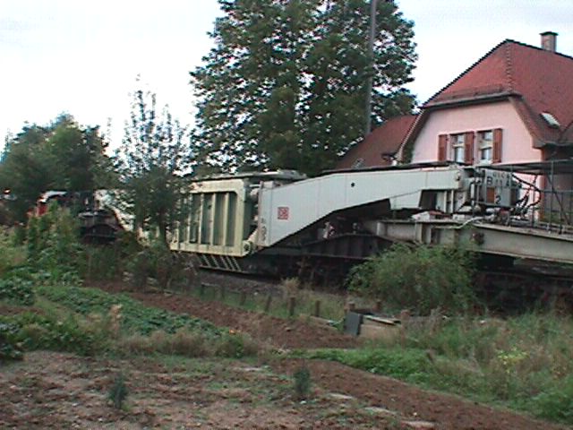 {short description of image}