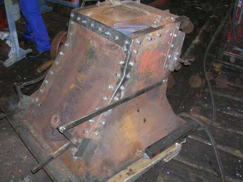 Der Aschkasten (Größe 53 Kb)