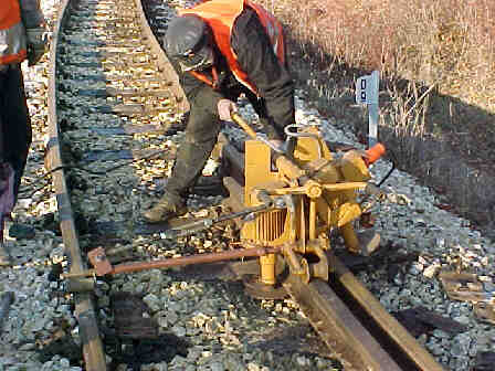 Schwelle fr&auml;sen (Gr&ouml;&szlig;e ca. 27 Kb)