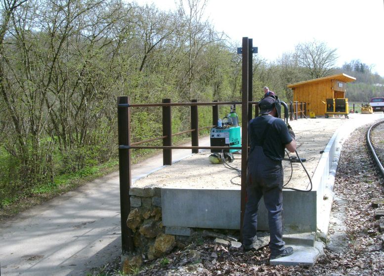 Bahnsteigbau Iggenhausen(Gr&ouml;&szlig;e ca. 119 kB)