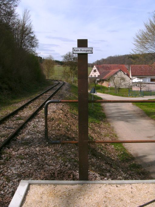 Bahnsteigbau Iggenhausen(Größe ca. 74 kB)