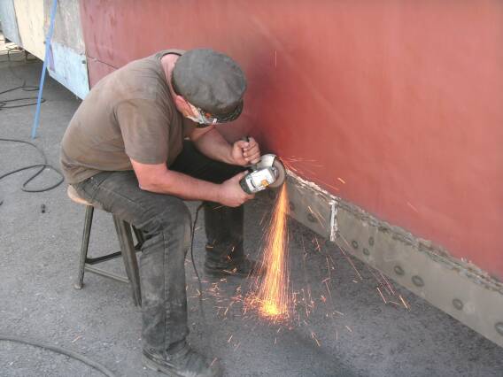 verschleifen der Schweissnaht (Größe ca. 28 kb)